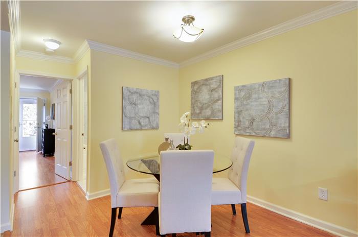 1620 5th St NW B Dining Room 4